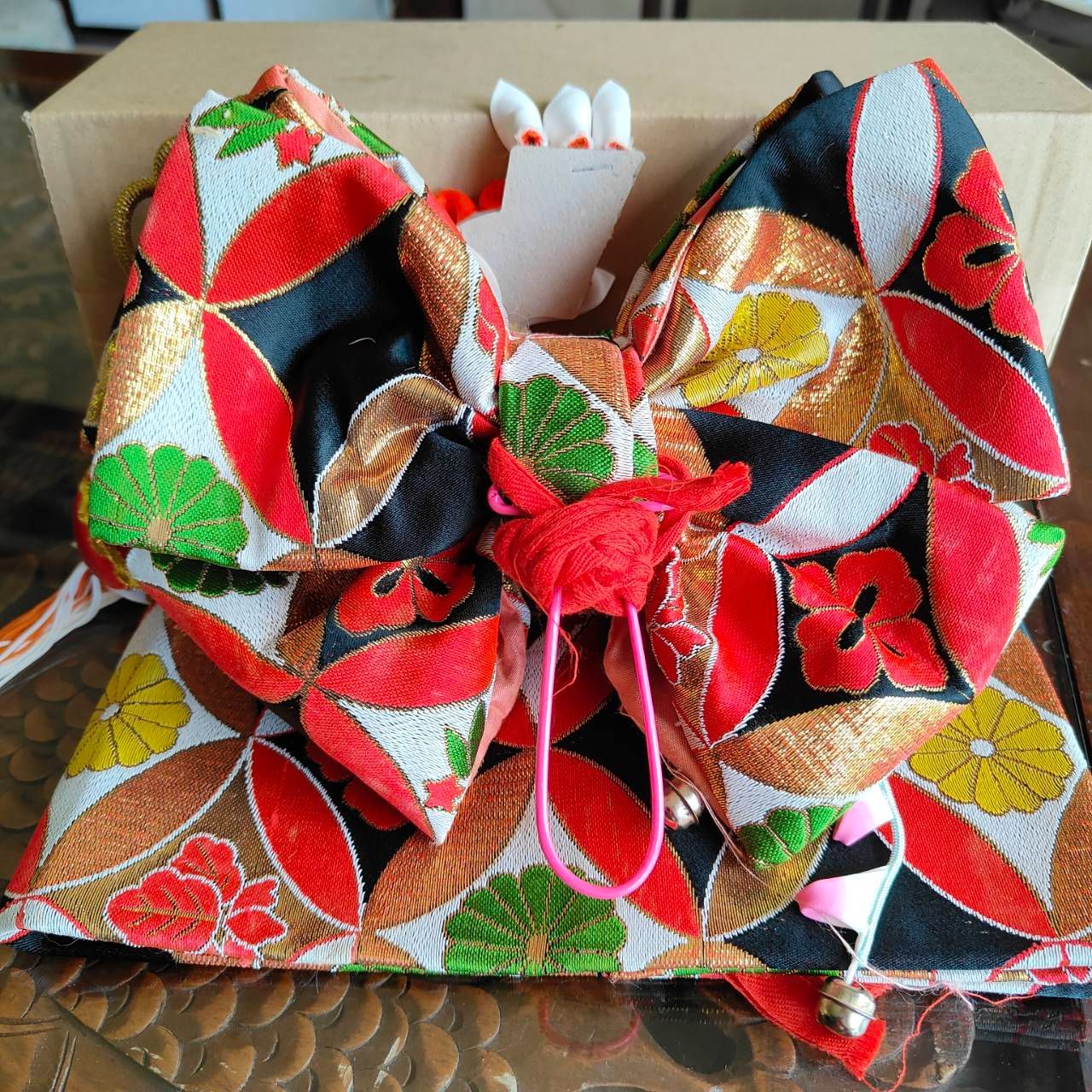 Y☆3237☆ 女の子 七五三 結び帯 飾り帯 帯 作り帯 赤色 金色 結び帯 7歳