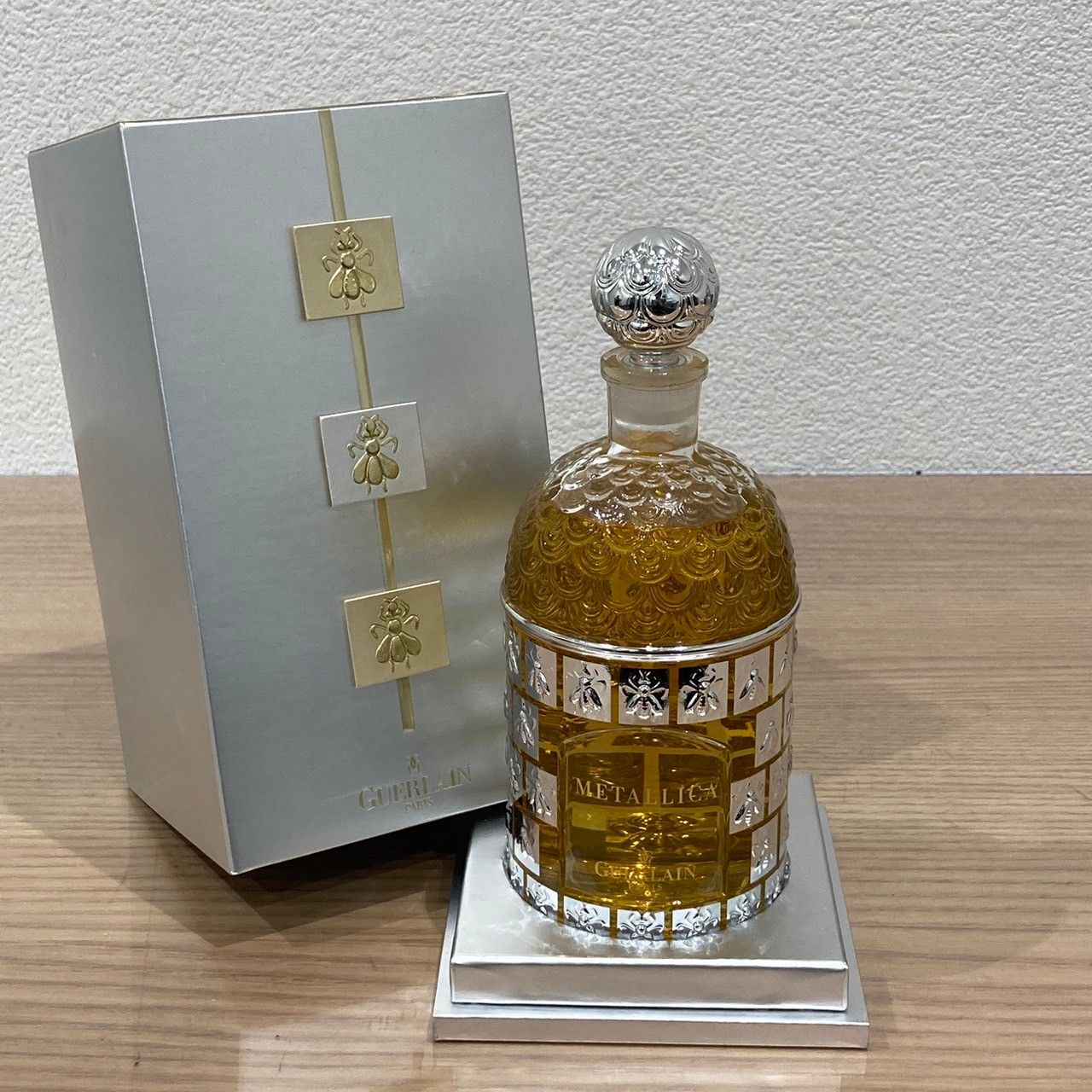 ゲラン　メタリカ　オードトワレ　250ml Metallica (Metalys) Guerlain perfume - a fragrance for women