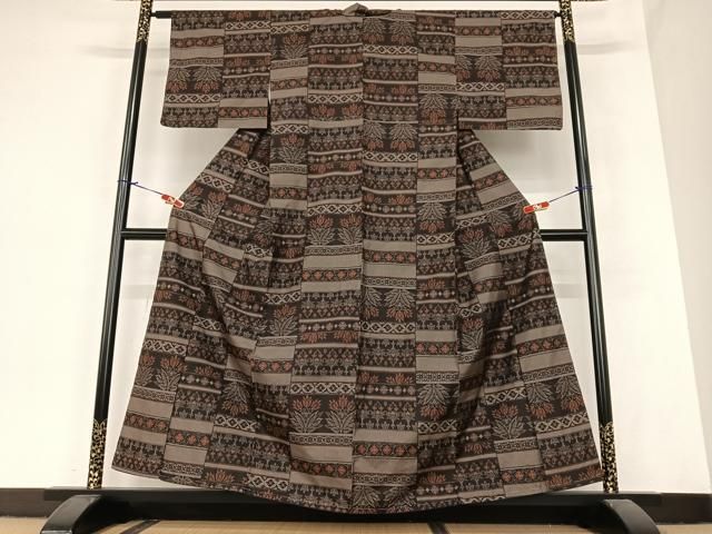 平和屋着物 上質な紬 横段花文 正絹 AABA0368zg