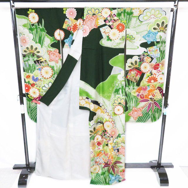 振袖 着物 中古 正絹 金駒刺繍 流水に花模様 源氏香 地模様 白色