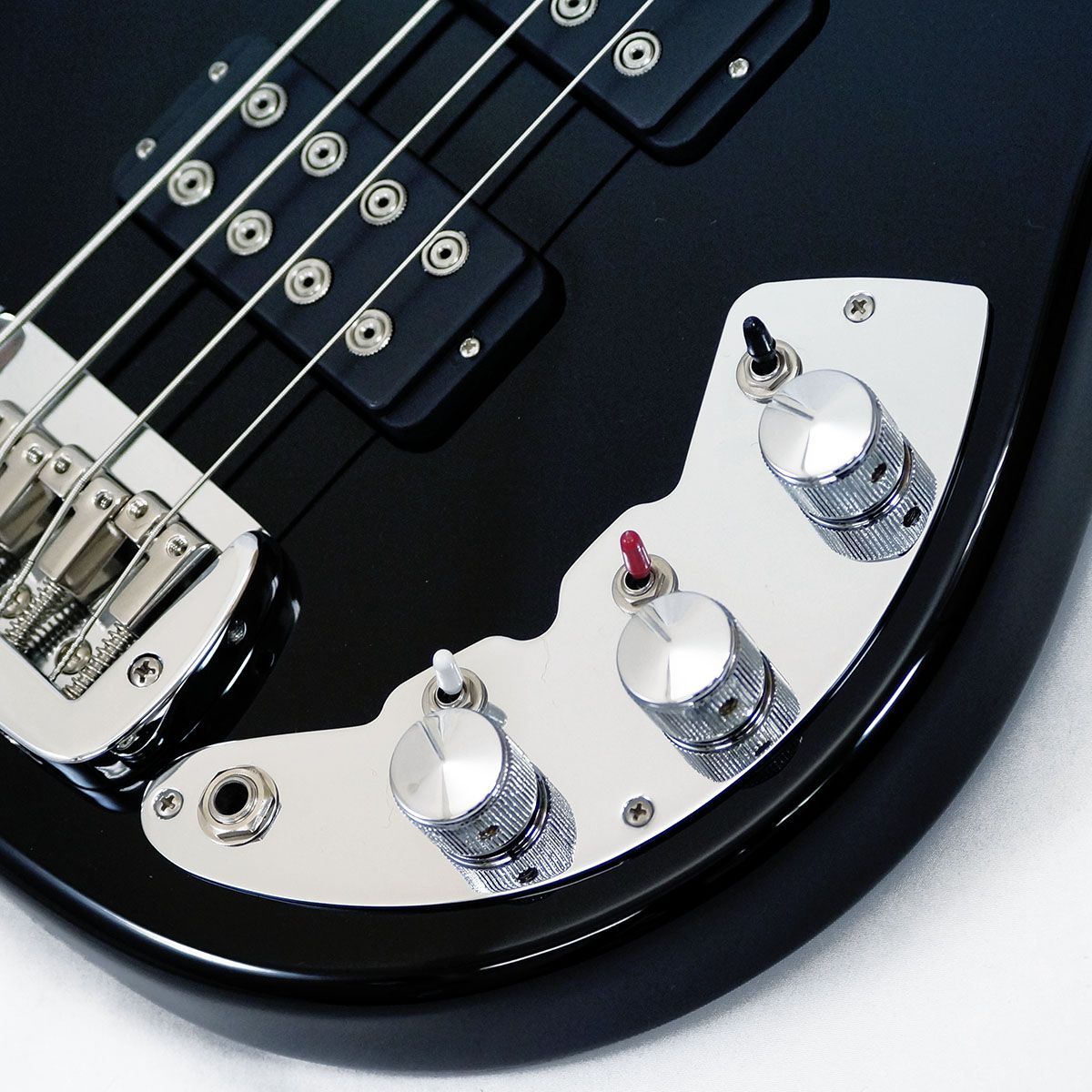 【希少】G&L CLF Research L2000【美品】 春のG&L祭り！「G&L CLF Research L-2000」が現品限りの