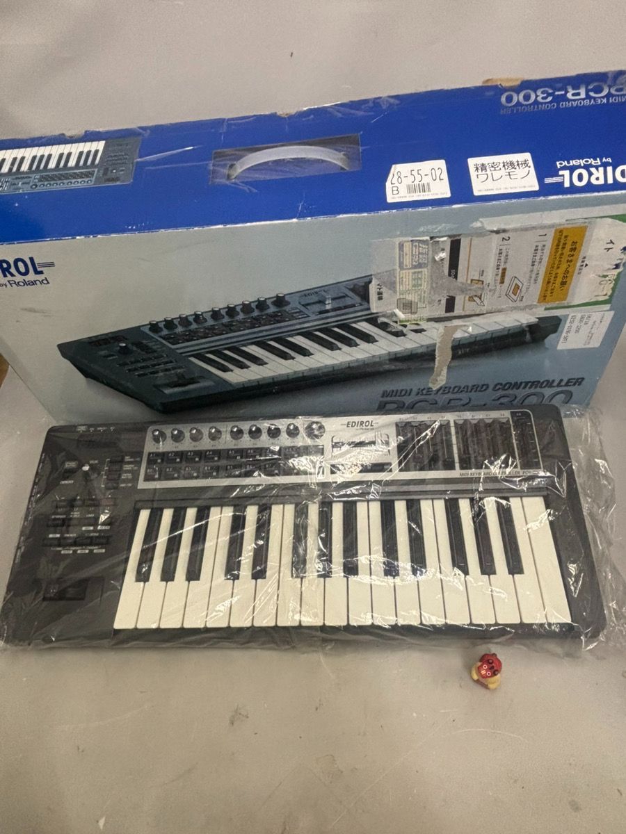 動作品】Roland PCR-300 MIDI Keyboard Controller 32鍵 USB接続