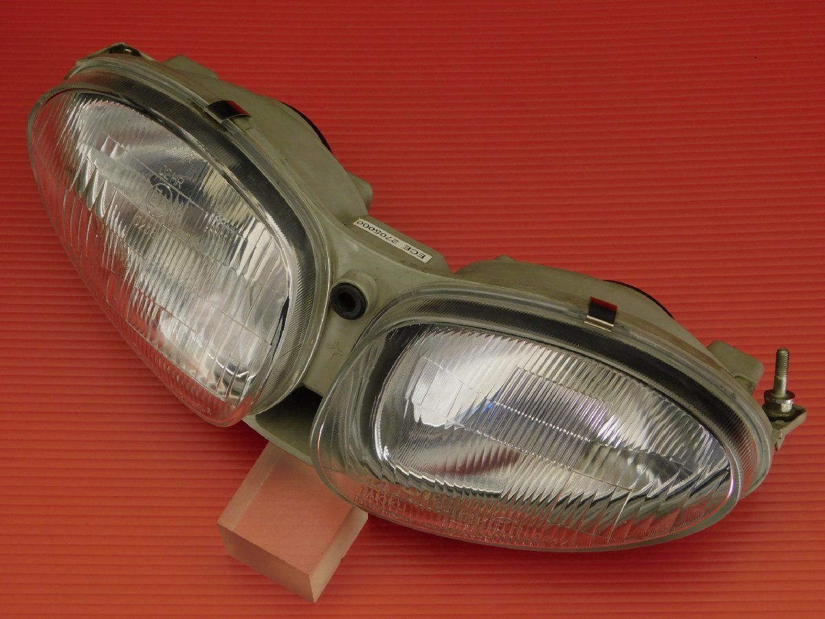 80 評価B TRIUMPH デイトナ T595 走行距離27 496km 実動 純正 ヘッドライト 点灯動画有 ECE2705000 f7288I12k