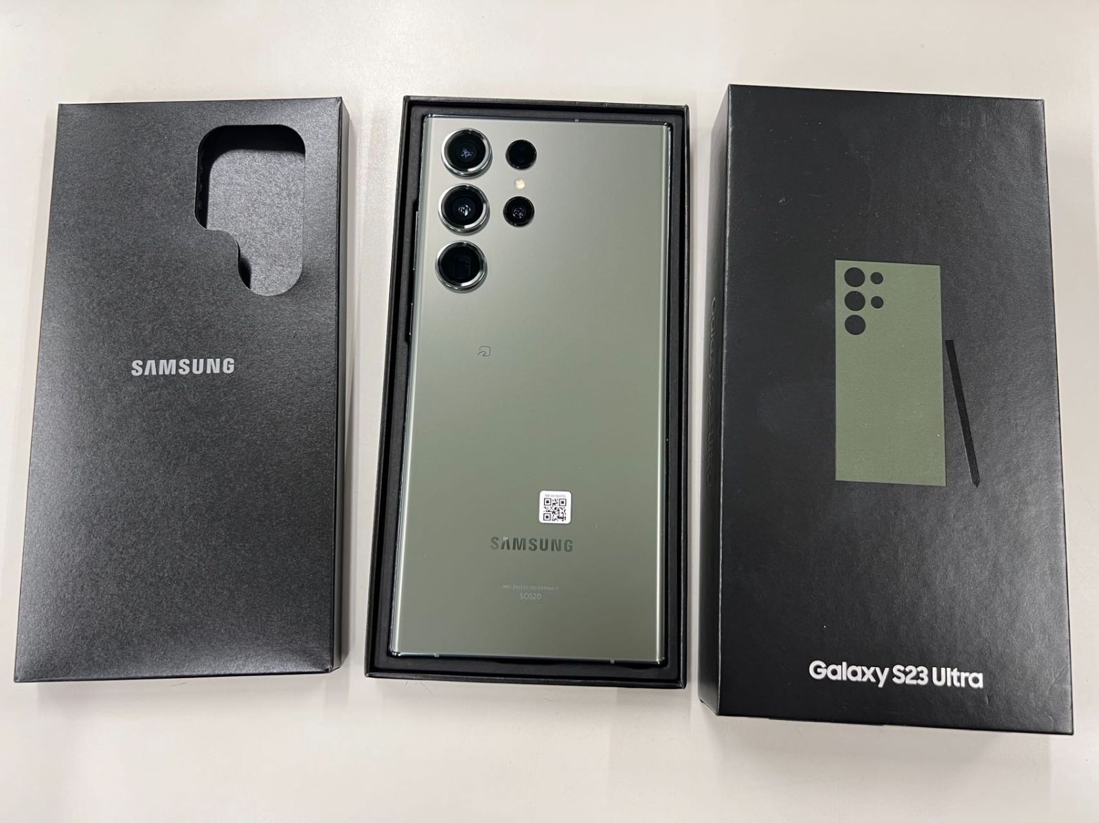 交換未使用品 SIＭフリー Galaxy S23 Ultra 256GB  SCG20 スマートフォン グリーン (管理番号a021401)
