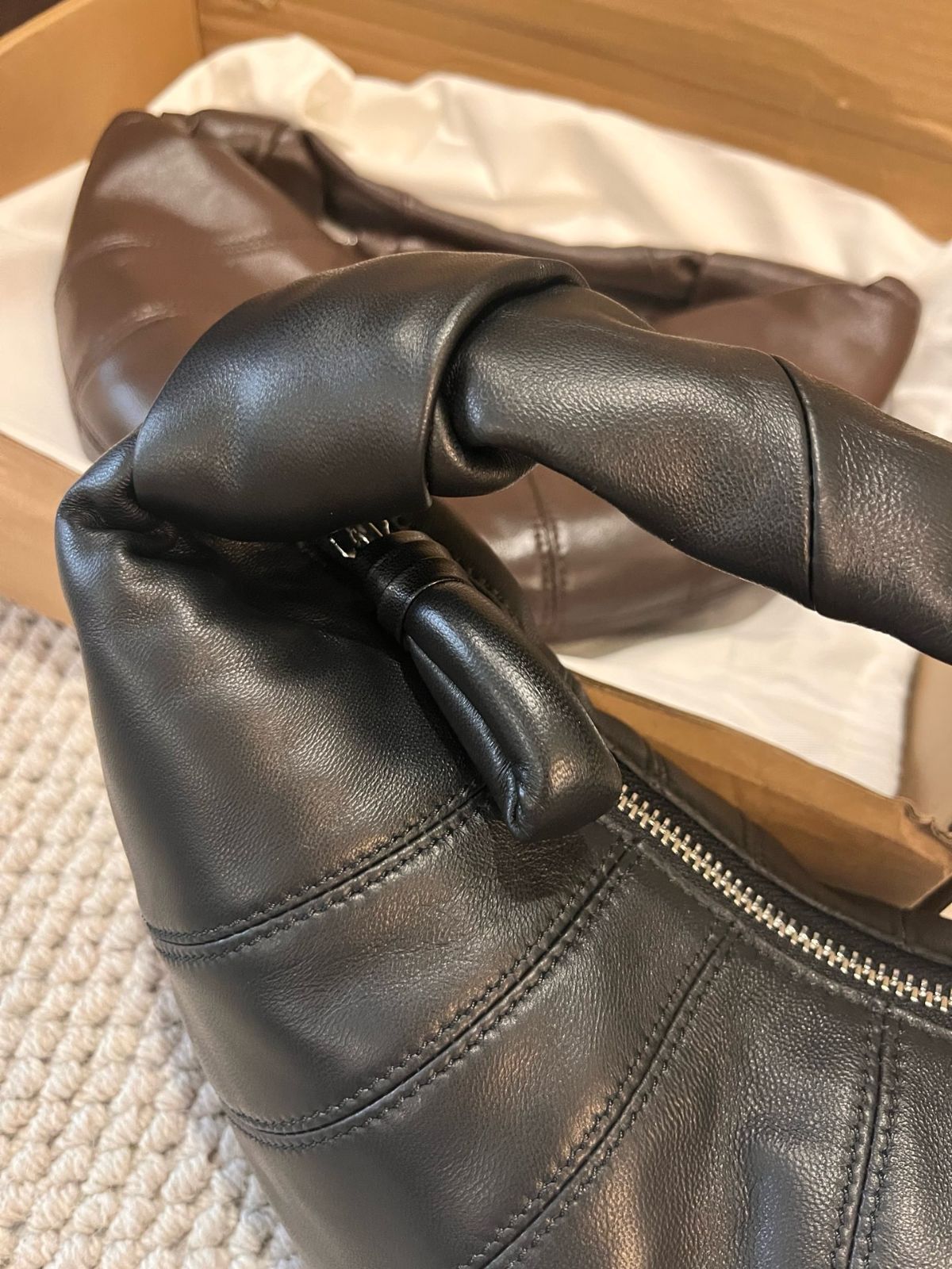LEMAIRE ルメール クロワッサン ショルダーバック（＜LEMAIRE＞ SMALL 