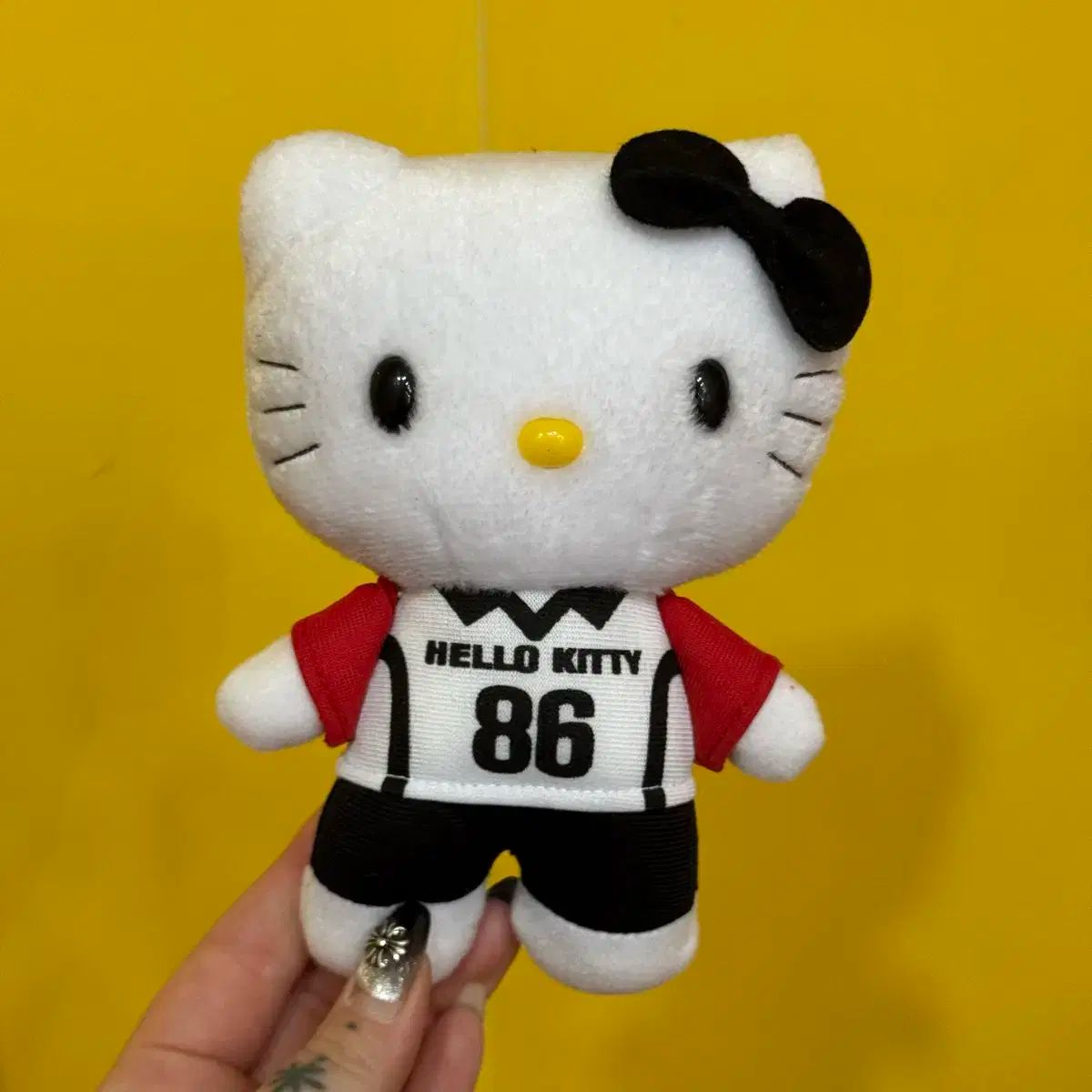(定番新商品) サッカー 黒 キティ