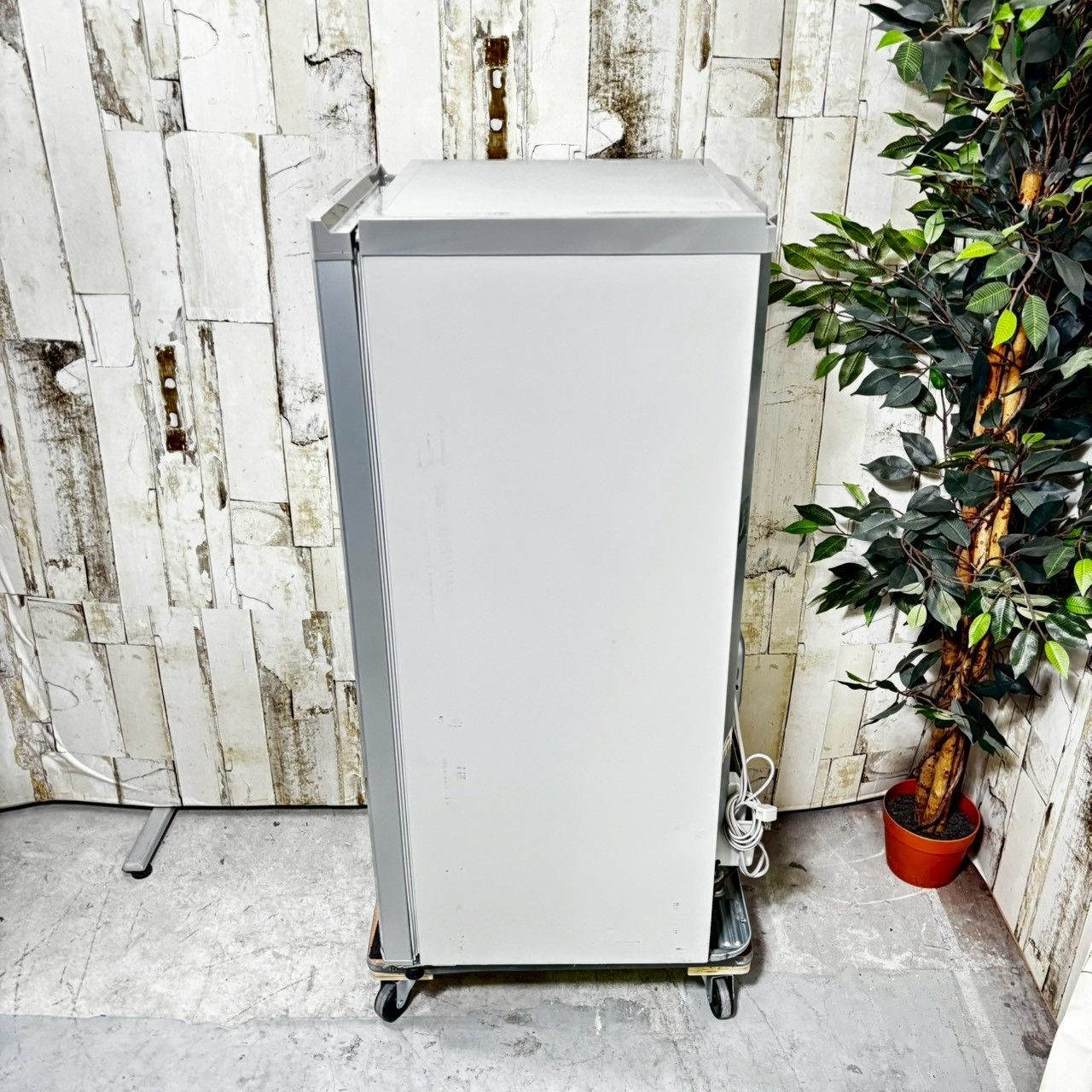 2018年製 三菱 MF-U 12 B-S 1 ノンフロン冷凍庫 121 L