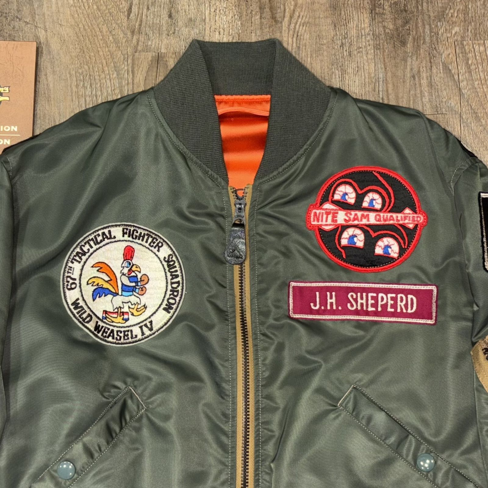 バズリクソンズ フライト L-2B H リバーシブル スコードロンパッチ ミリタリー アメカジ 軍物 BR15564 01 サージグリーン Mサイズ