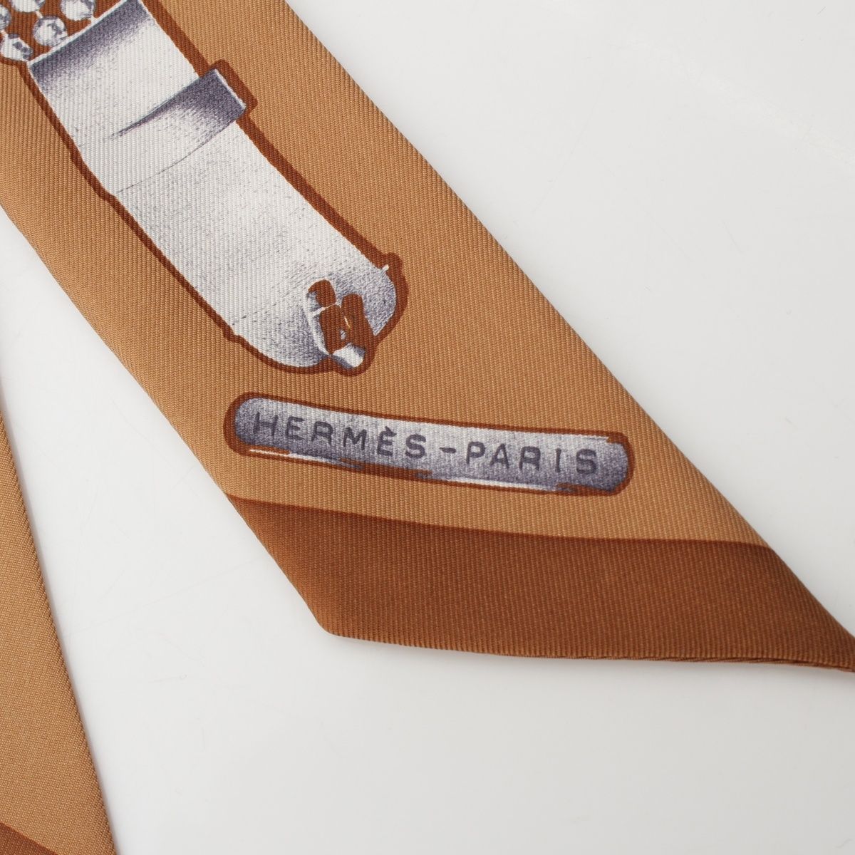 【2本セット】エルメス　ゼブラ　ツイリー　グリトープ　エトゥープ　グレージュ Twilly 《エクスリブリス》 | Hermès - エルメス-公式サイト