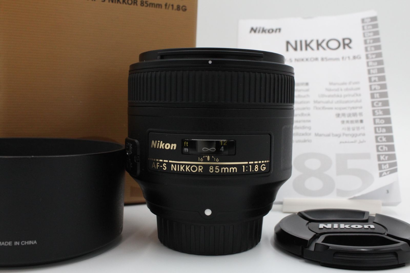 化粧箱＆専用ケース付き！！＞＞【美品】 Nikon 単焦点レンズ AF-S