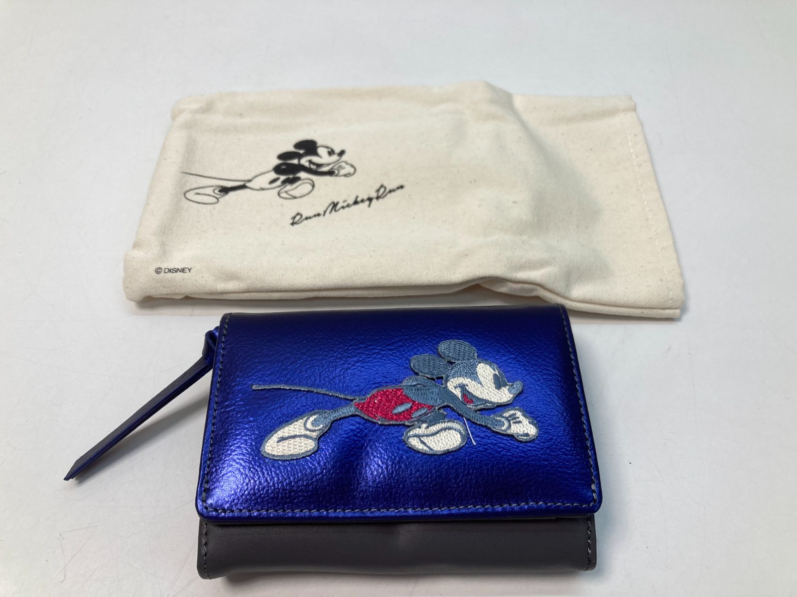 □未使用□ｱｺﾓﾃﾞﾃﾞｨｽﾞﾆｰﾐｯｷｰ 折り財布 （7952）【☆38-206
