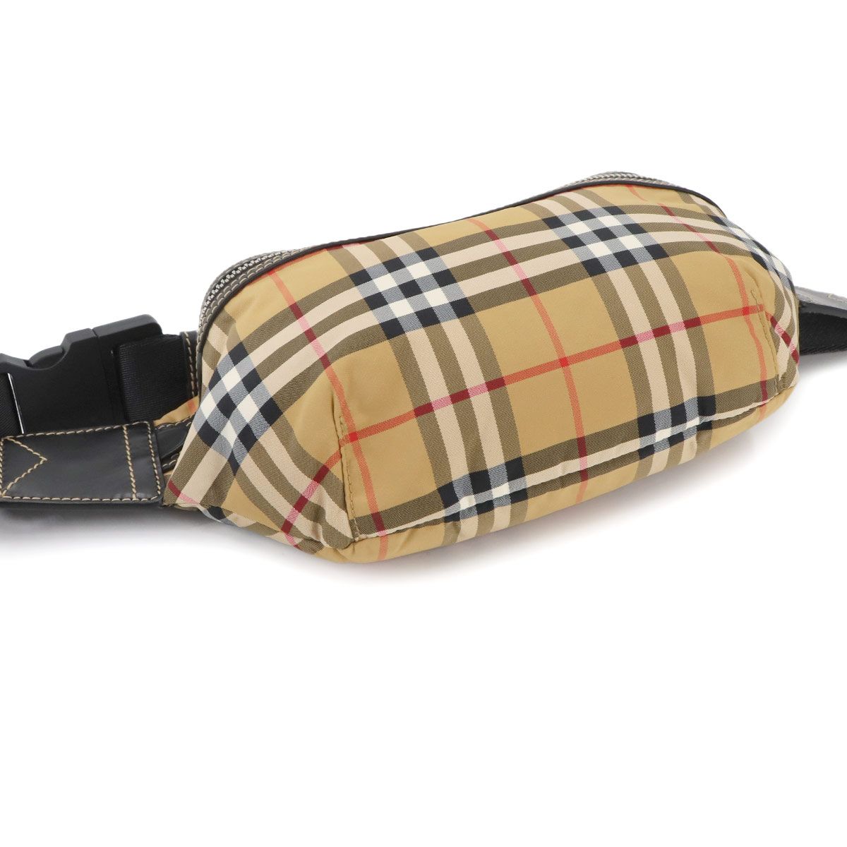 ほぼ未使用☆　バーバリー　レザー　ナイロン　ウエストポーチ　ノバチェック 新品同様 バーバリー BURBERRY ノバチェック ボディ バッグ