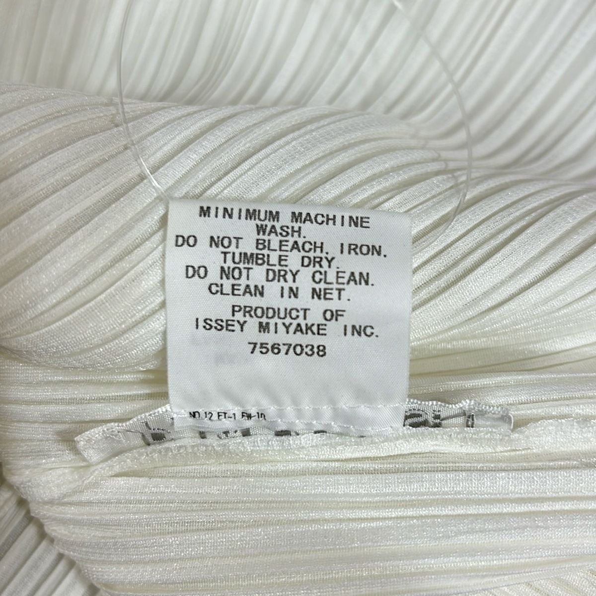 PLEATS PLEASE プリーツカットソー PLEATS PLEASE プリーツプリーズ 半袖 ショートスリーブ ISSEYMIYAKE  イッセイミヤケ クルーネック 日本製 PP31JK151 グリーン サイズ:3