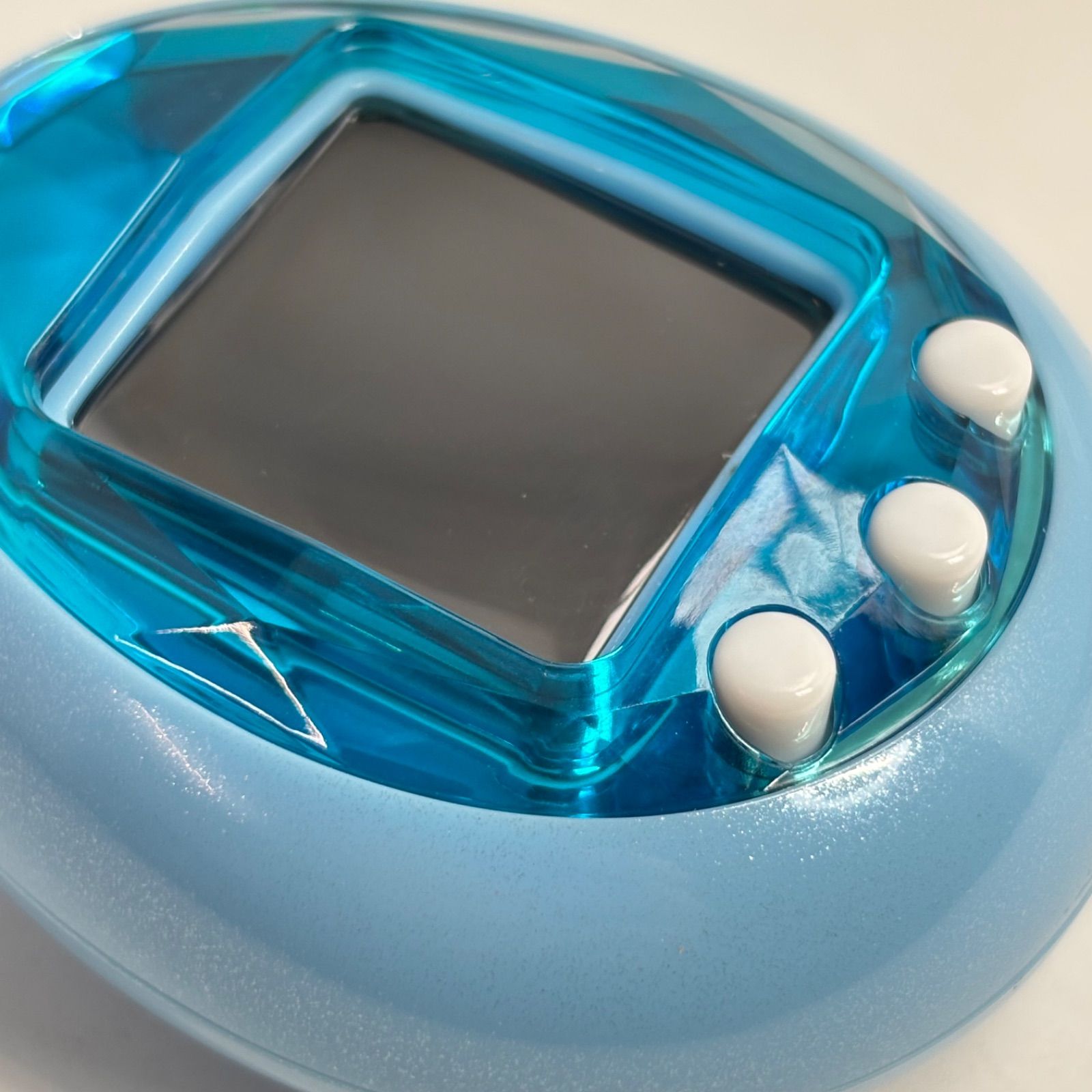 BANDAI - たまごっち iD tamagotchi iD ブルー バンダイ 商品・サービスサイト | Tamagotchi iD ブルーシルバー