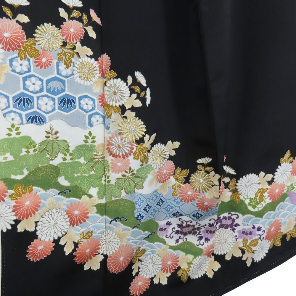 中古 留袖 正絹(金銀糸除く) ブラック 礼装 結婚式 華やか 和装 呉服 和服 きもの レディース 女性 中古】 留袖 正絹(金銀糸除く) ブラック 結婚式 礼装 和装 呉服 和服