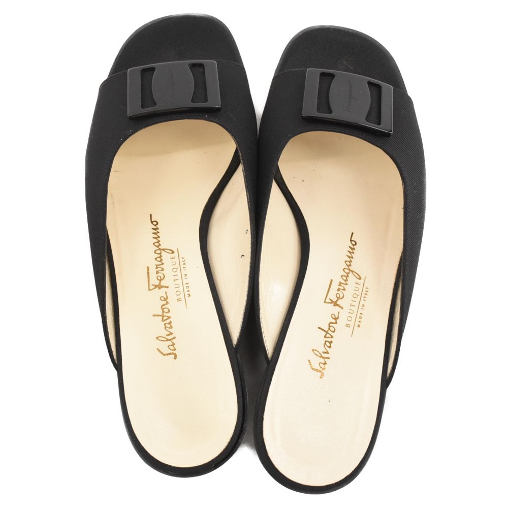 【関税込み】Ferragamo ブラック ロゴプレート ミュール Salvatore Ferragamo (サルヴァトーレ フェラガモ) ロゴプレート