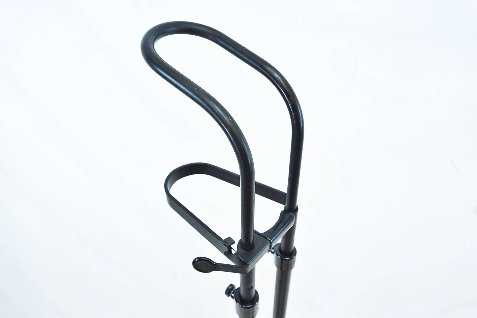 IWA 「イワ」 A01V SPECIAL ディスプレイスタンド / バイチャリ有明店