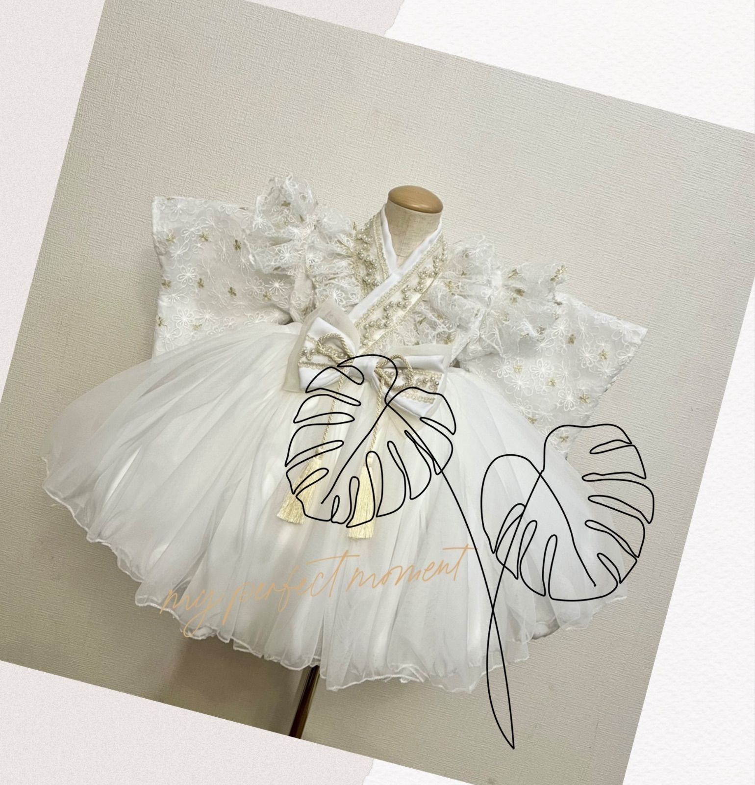 お宮参り 産着 祝着 初着 0歳 女の子 白×赤 豪華刺繍 長襦袢付7013 お