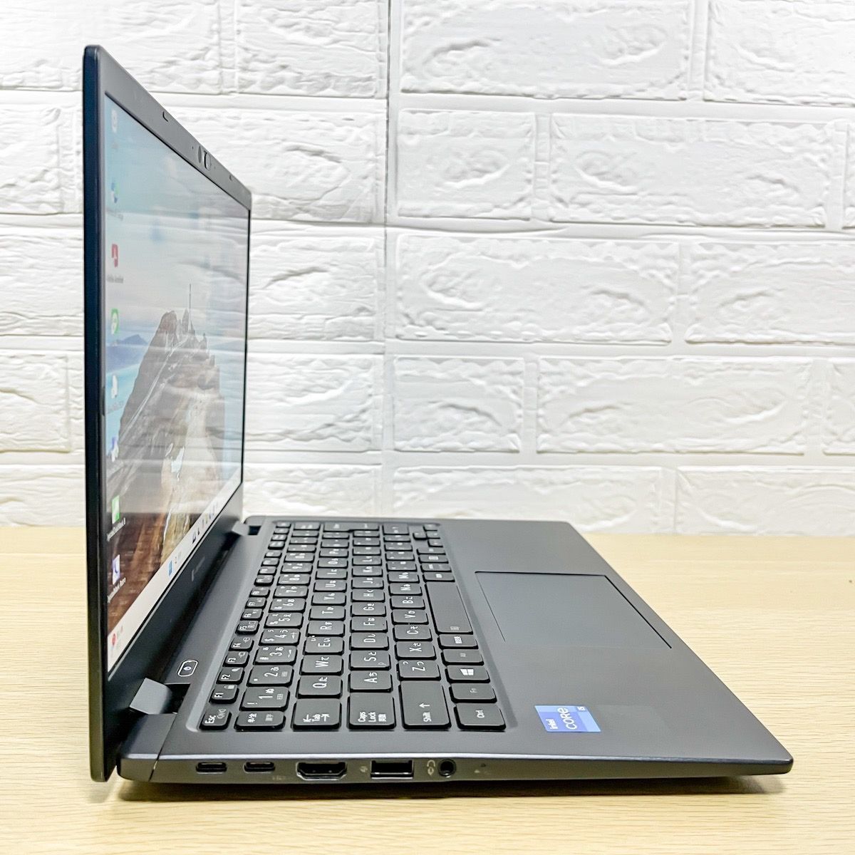 状態良好】東芝 dynabook G83/HS 2021年6月モデル 第11世代 Core