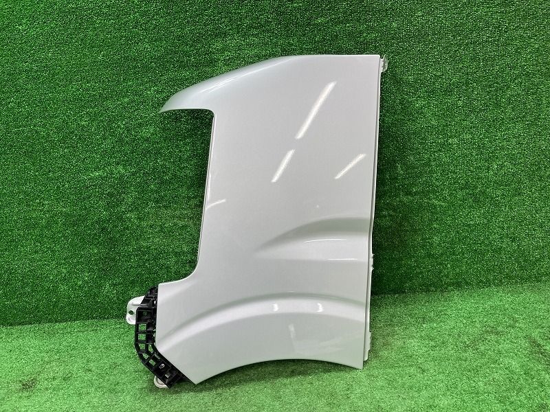 ミニキャブ DS17V 左フロントフェンダー G MQ508583 Z2S