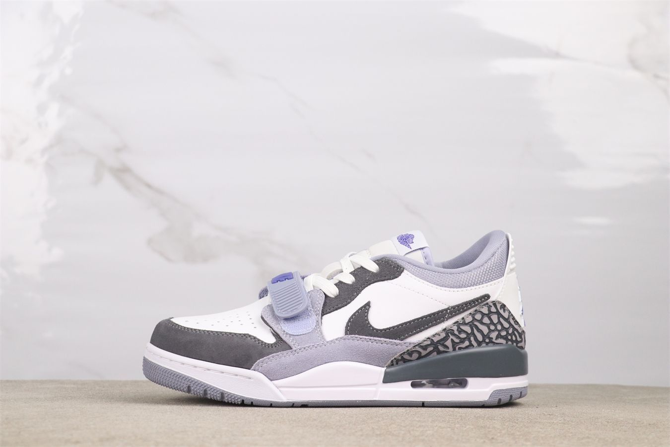 ナイキ エアジョーダン レガシー312 ロー "ホワイト/インディゴヘイズ/パープルコメット/ダークブルーグレー"CD7069-108-MM輸入2