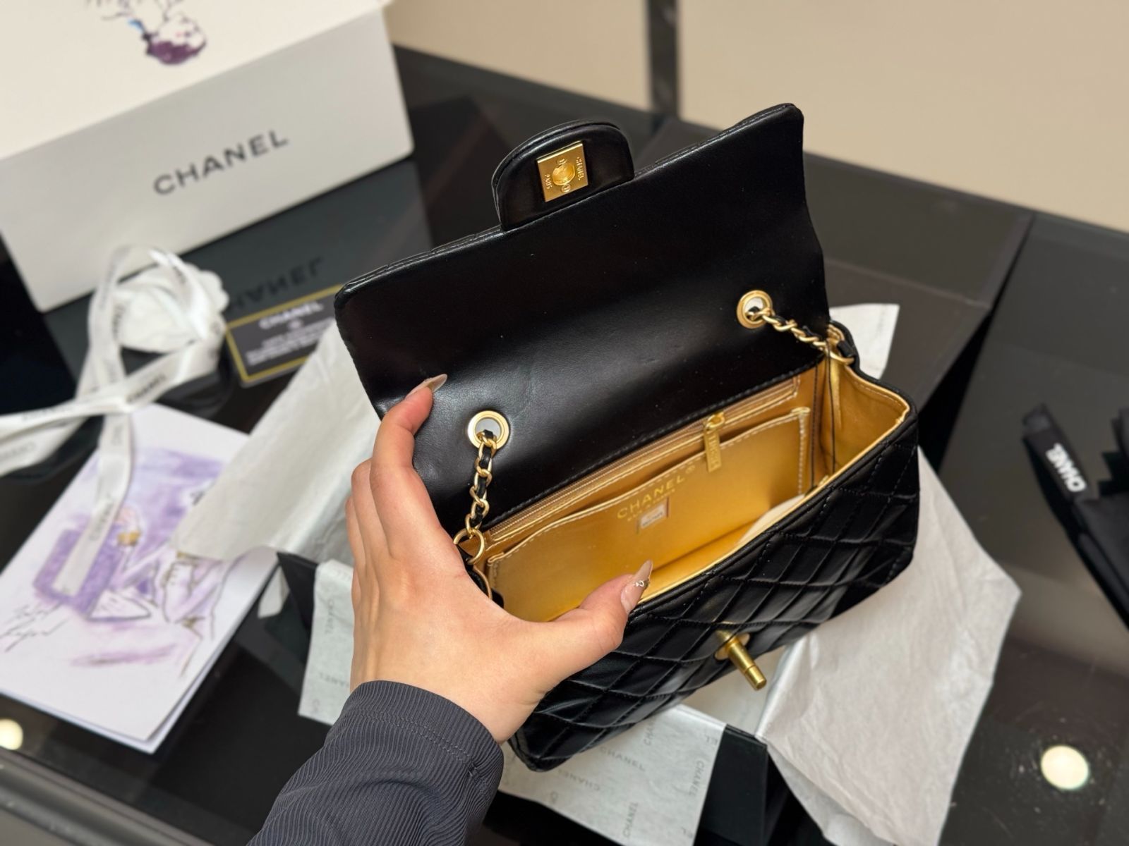 今日特価】Chanel Gold Ball Square Flap Bag ゴールドボール