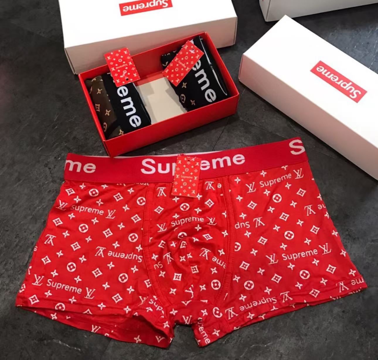 Supreme ボクサーパンツセット - メルカリ