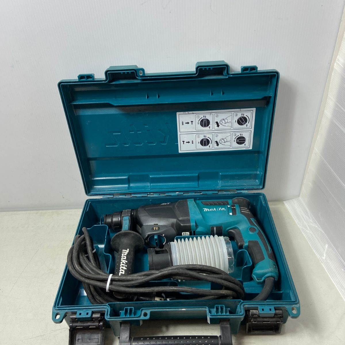 ΦΦMAKITA マキタ 締め付け工具 ハンマドリル HR2611F ブルー