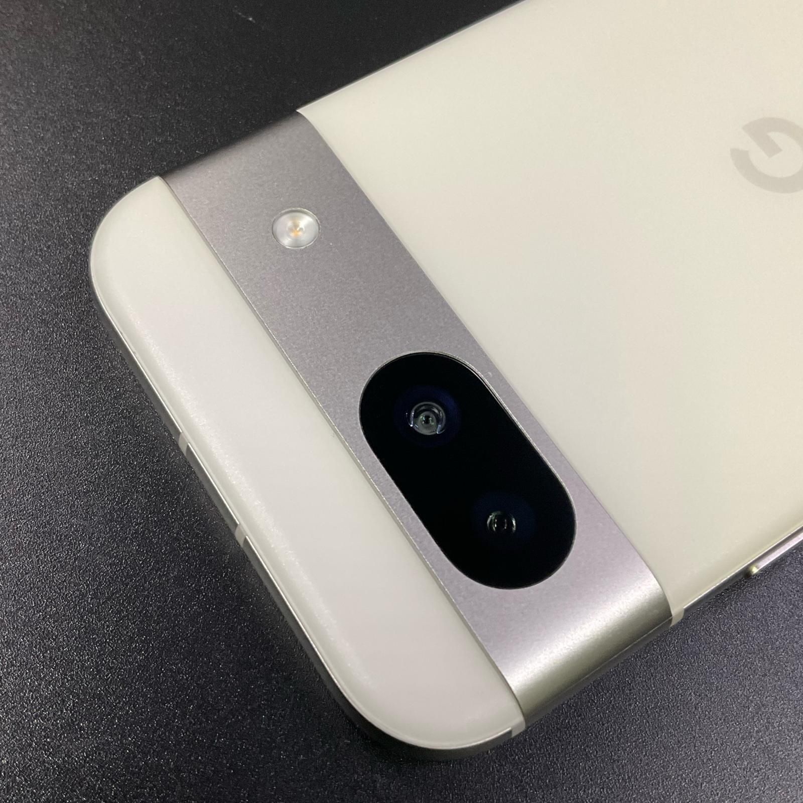 Google Pixel 8a 128GB Porcelain 白 docomo SIMフリー G576D 白