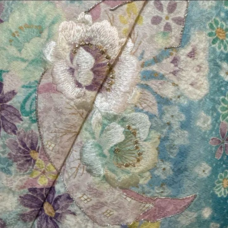 古典柄 銀駒刺繍