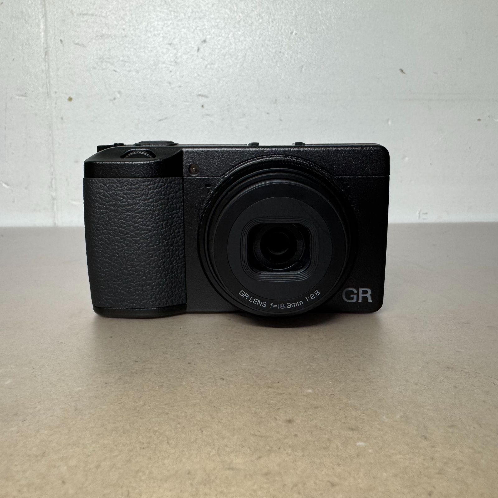 美品 リコー RICOH GR III ショット数382枚 おまけ付き C3648 60サイズ 
