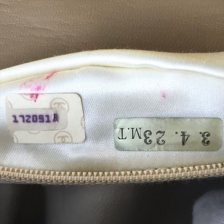 バッグ ベージュ