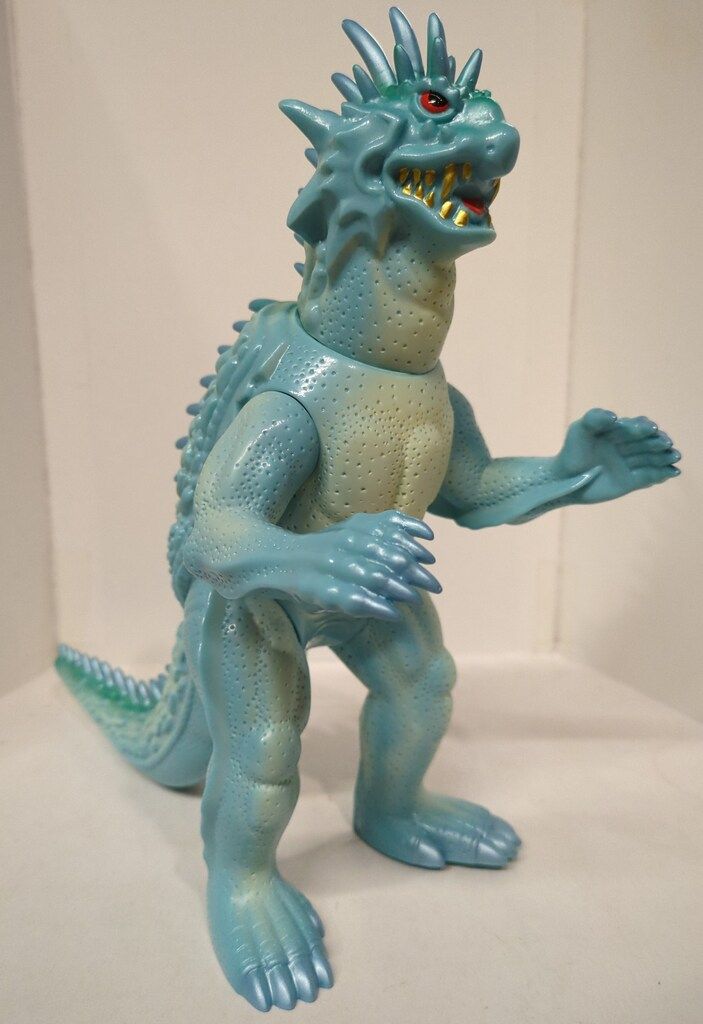 マルサン　バラン マルサン 世紀の大怪獣 バラン 350 Light Blue Ver. - メルカリ