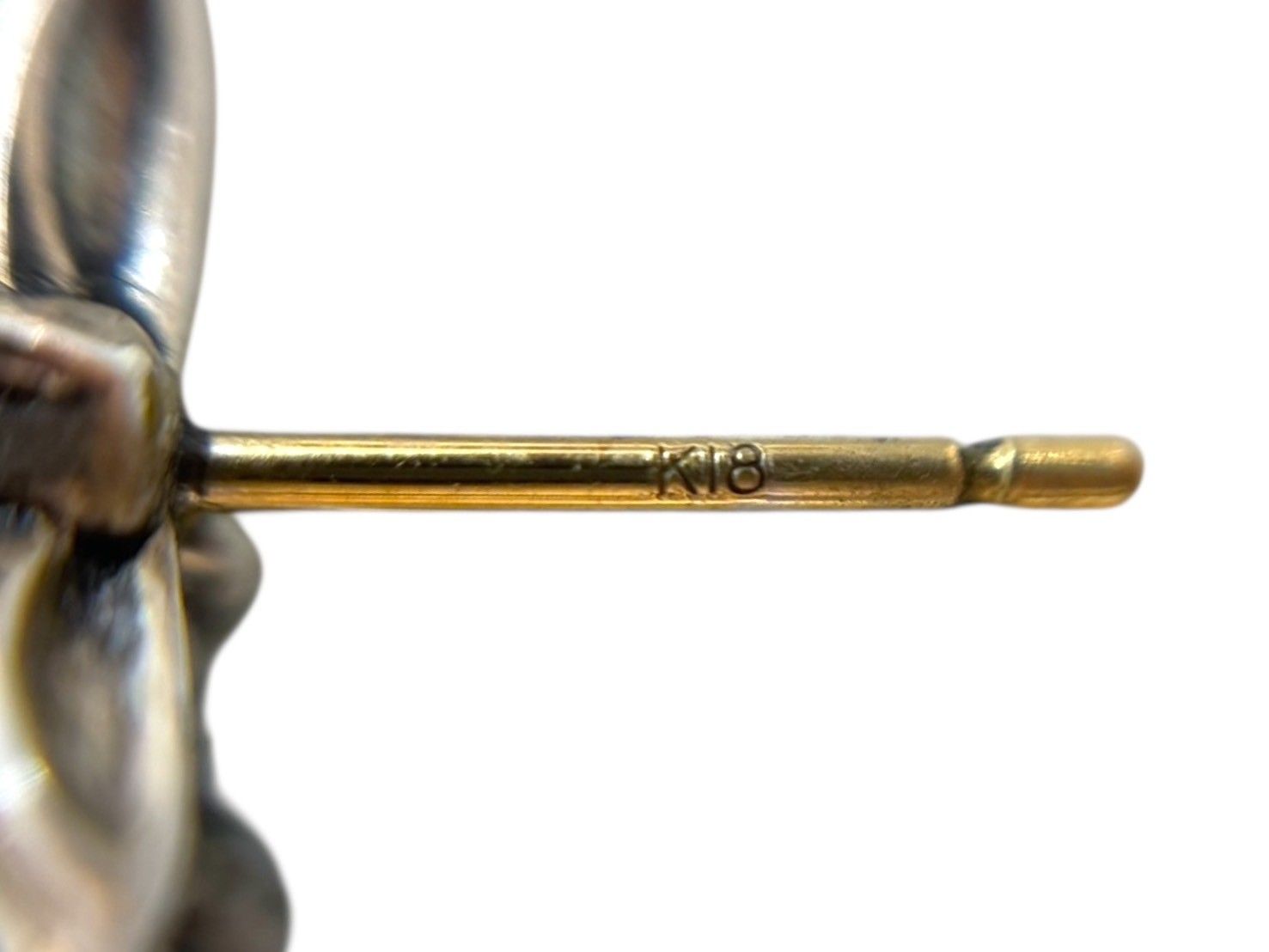 Justin Davis (ジャスティンデイビス) 片耳ピアス 王冠モチーフ リボン