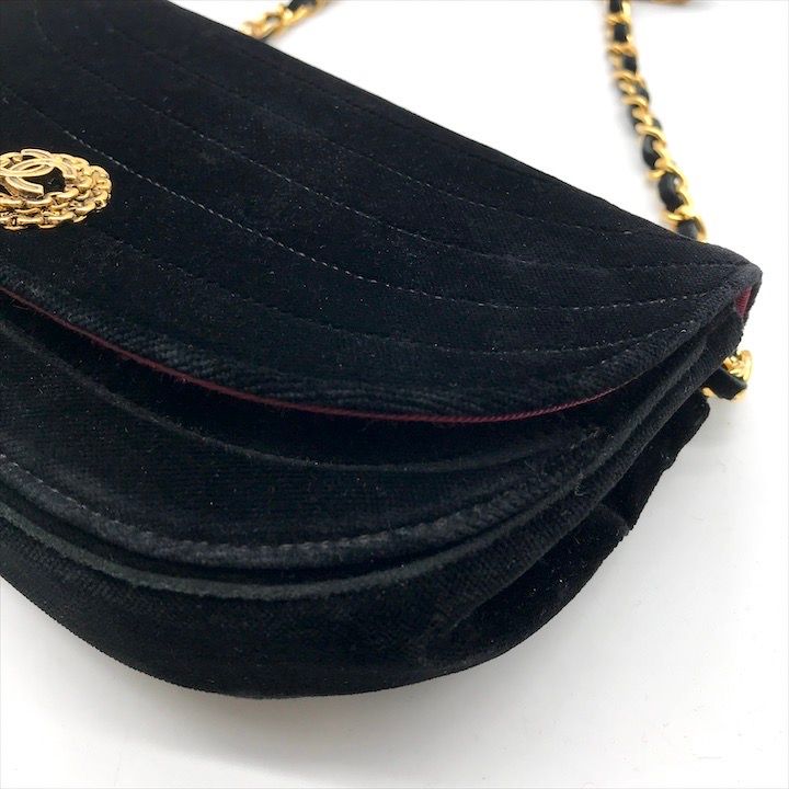 良品 CHANEL シャネル ココマーク ハーフムーン ベロア ヴィンテージ チェーン ショルダー バッグ ブラック a3749 良品 CHANEL シャネル ココマーク ハーフムーン ベロア ヴィンテージ