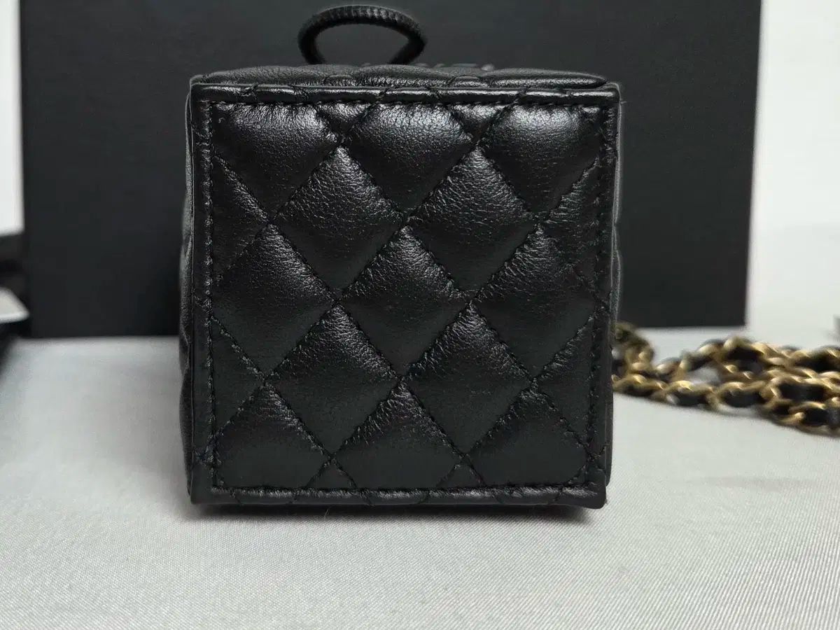 Chanel(シャネル) vip 巾着 付属品完備 未使用 - メルカリ