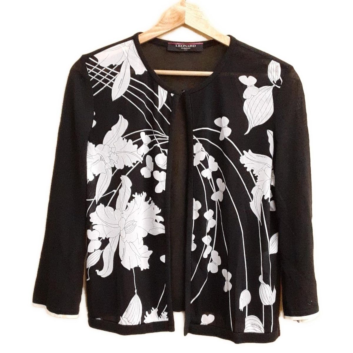LEONARD(レオナール) カーディガン サイズL レディース - 白×黒 長袖