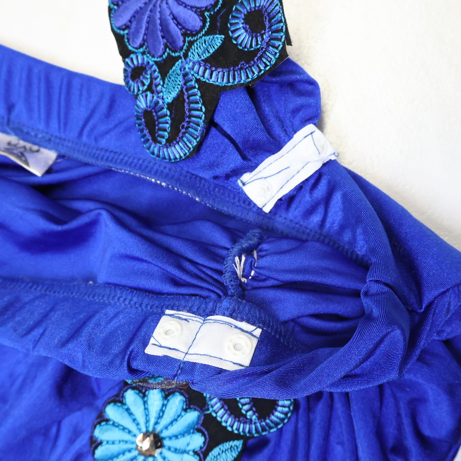 ベリーダンス用 オリエンタル衣装】ブルー ラインストーン 花柄 青