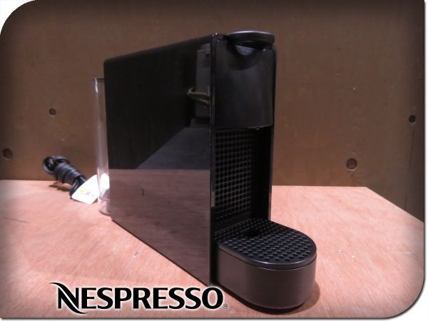 極美品 NESPRESSOネスプレッソ ESSENZAMINI コーヒーメーカー - メルカリ