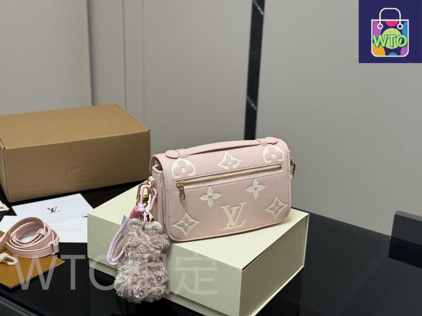 今日特価】Louis Vuitton ルイヴィトン イーストウエスト