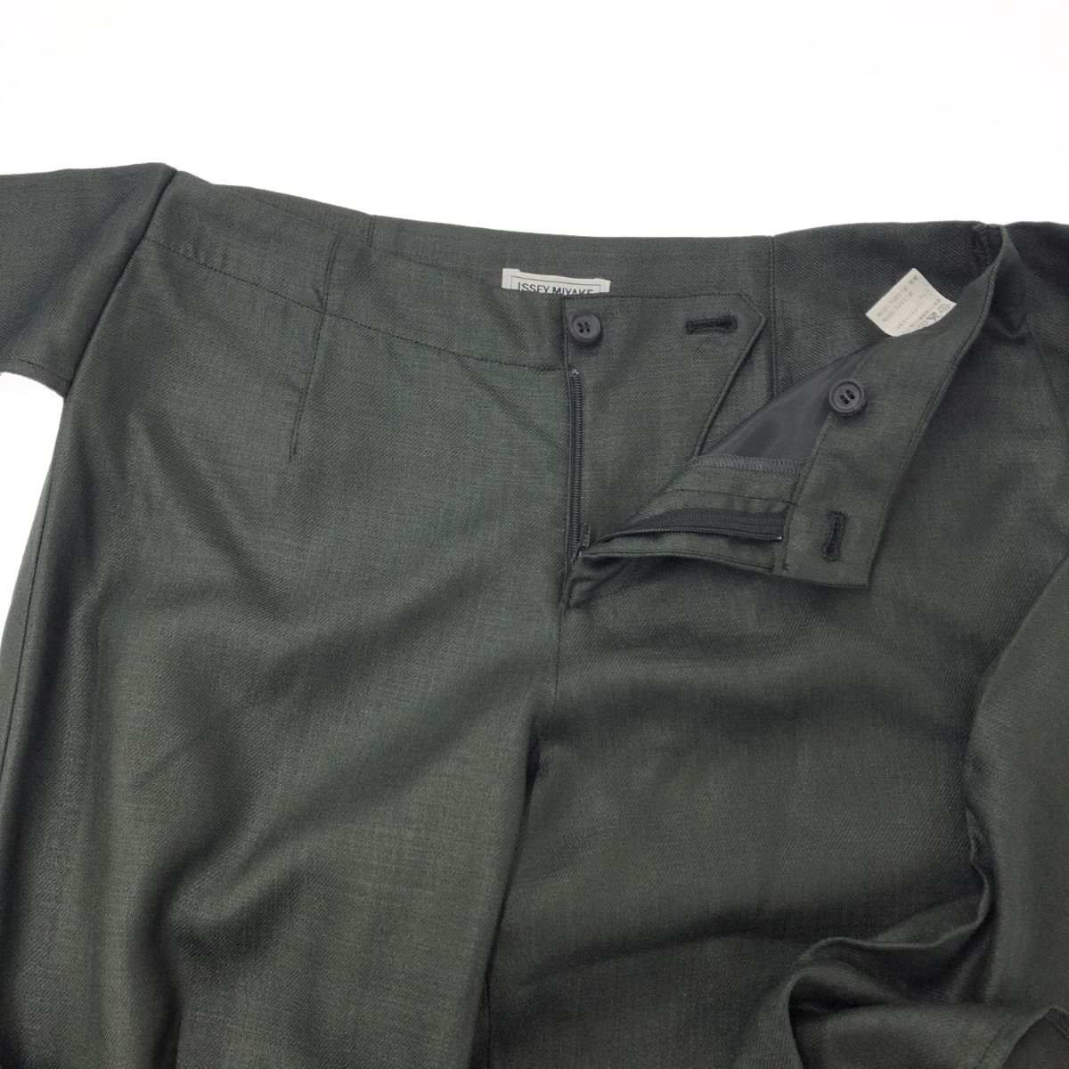 ミヤケイッセイ　　レディースパンツ PLEATS PLEASE ISSEY MIYAKE - PLEATS PLEASE WAVE BLACK