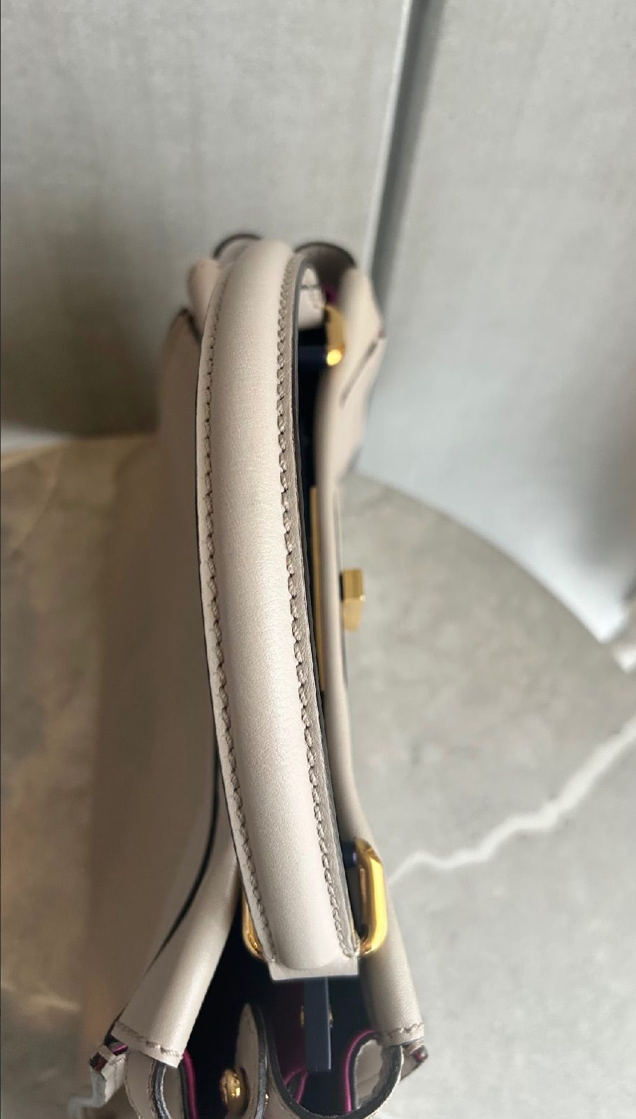 FENDI】ピーカブー/ピンクベージュ系/ゴールド金具 - メルカリ FENDI】ピーカブー/ピンクベージュ系/ゴールド金具 - メルカリ