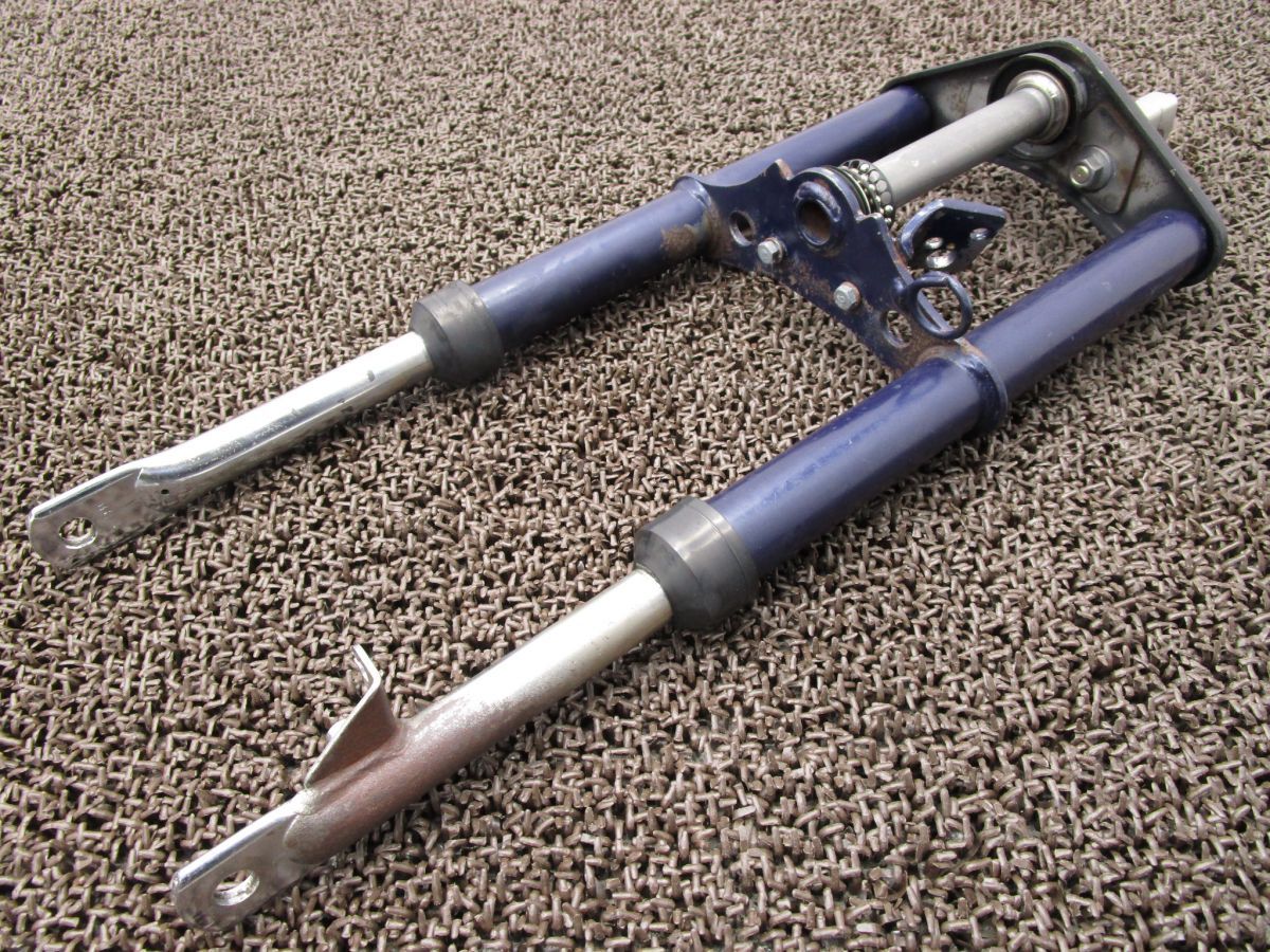 ゴリラ フロントフォーク トップブリッジ □A5640 Z50J ホンダ Z50JE キャブ車 6V