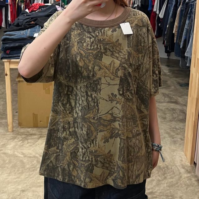 リアルツリー　Tシャツ