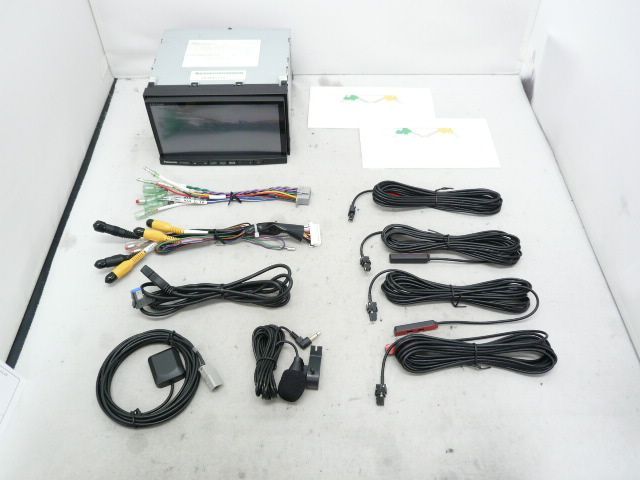 版 パナソニック ストラーダ CN-RS02D メモリーナビ 地デジ|フルセグ|DVD|CD|SDカード|iPod|USB|HDMI|ブルートゥース|ハンズフリー|MP3|WMA