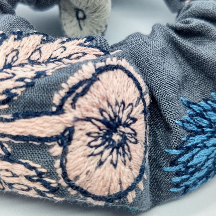 ミナペルホネン シュシュ ヘアゴム No5 - メルカリ 