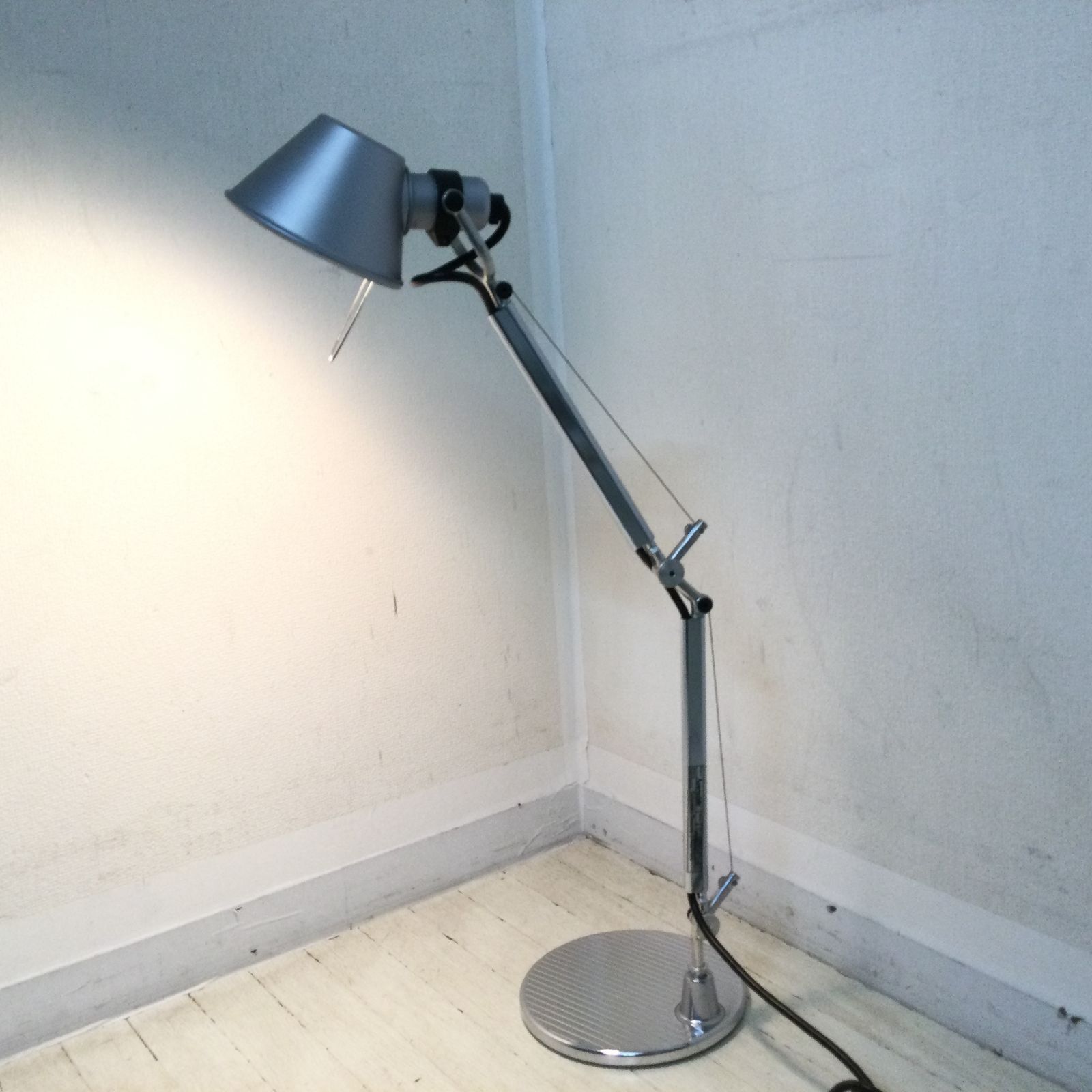 M0212 パブリック カフェテーブル サイズ約W750×D600×H700mmやや