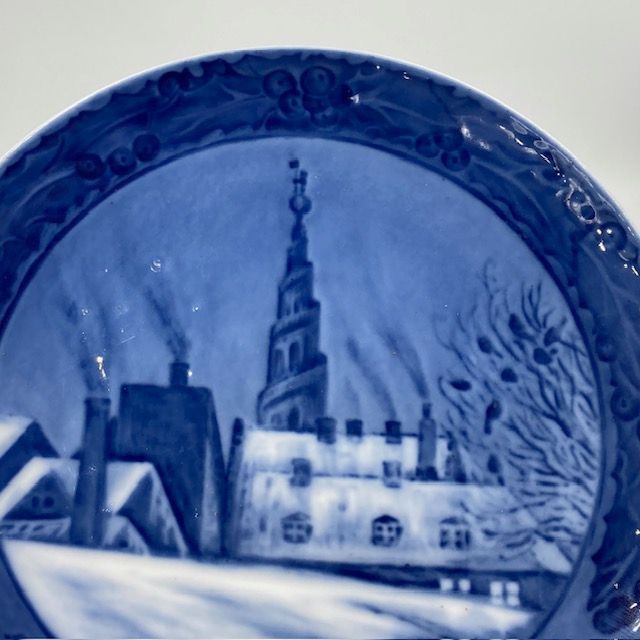 二級品】ロイヤルコペンハーゲン イヤープレート 1917年 「Tower of