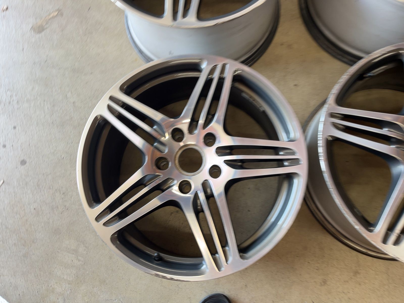 ポルシェ 997 ターボ 純正品 ワイドボディー用 19インチ 4本セット