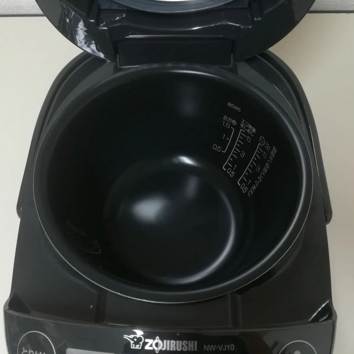 ★展示品★未使用★2025年製 象印 IH炊飯ジャーNW-VJ10型 ブラック ☆展示品☆未使用☆2025年製 象印 IH炊飯ジャーNW-VJ10型